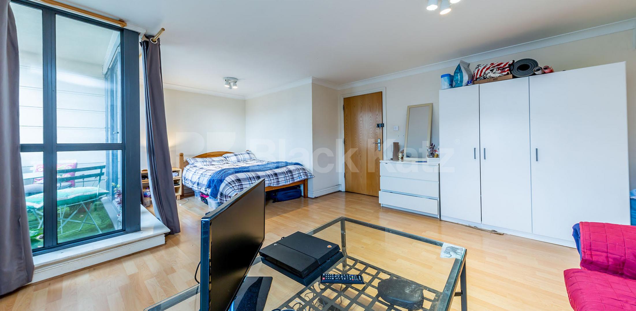 			MODERN DEVELOPMENT, 2 Bedroom, 1 bath, 1 reception Flat			 Manor Gardens, HOLLOWAY